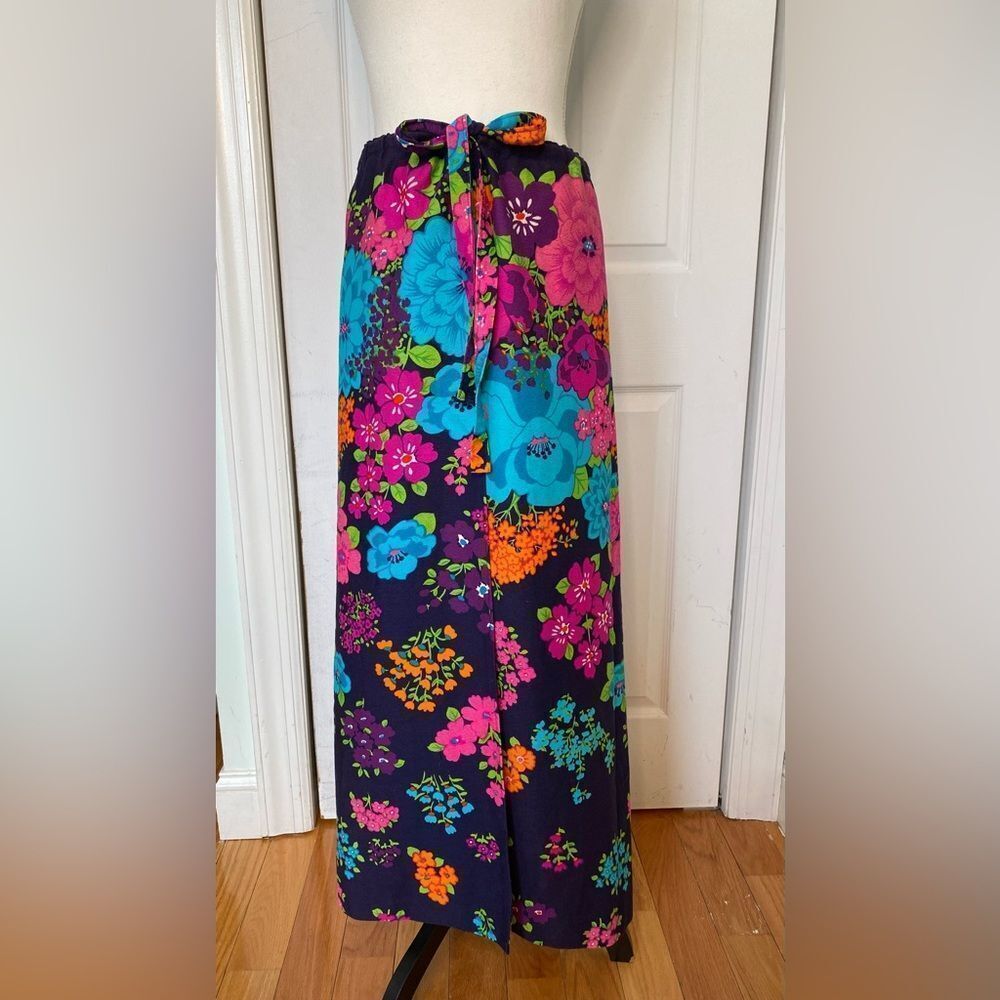1960s/70s Flower Power / Tropical / Bold Wrap Pants